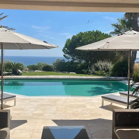 La Romarine فيلة